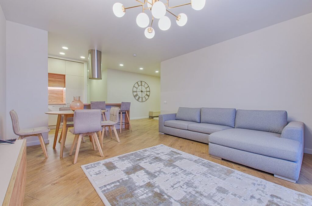 Wohnzimmer luxuriös Wandgestaltung mit Charakter So gelingt der Mix aus Funktion und Kunst