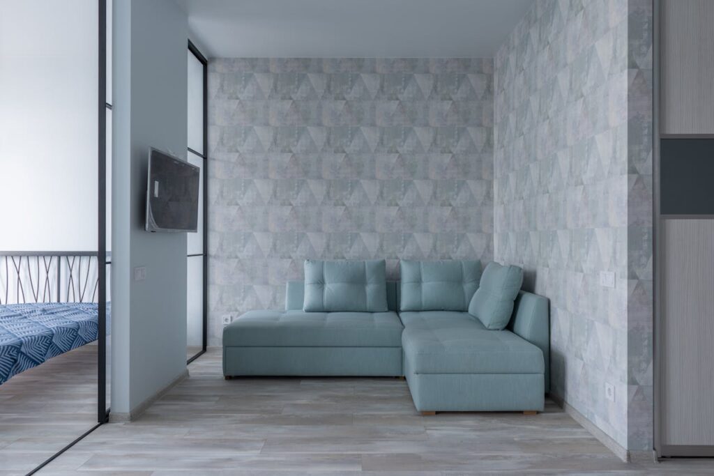 Ecksofa im Zimmer Wohnfühloase Schaffen Kleine Ecksofas als Herzstück des Raumes