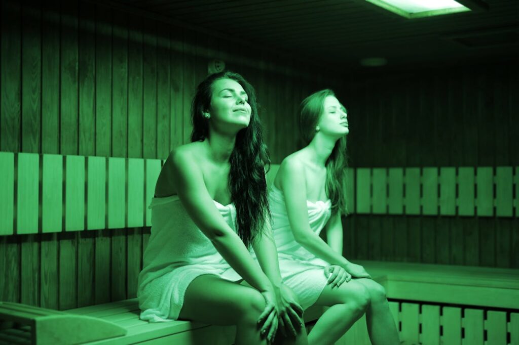 Infrarotkabine Sauna Zwei Frauen Wohlfühlen zu Hause Vorteile einer Infrarotkabine für 2 Personen